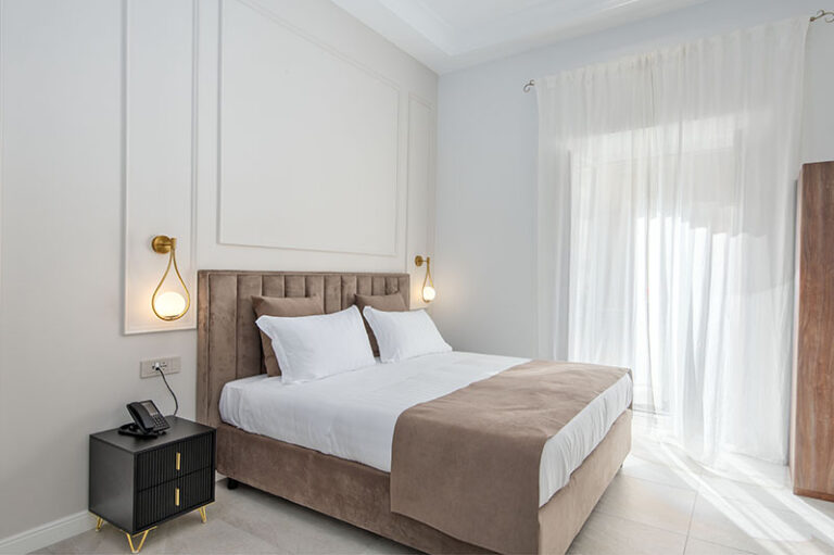 camera superior hotel odeon napoli