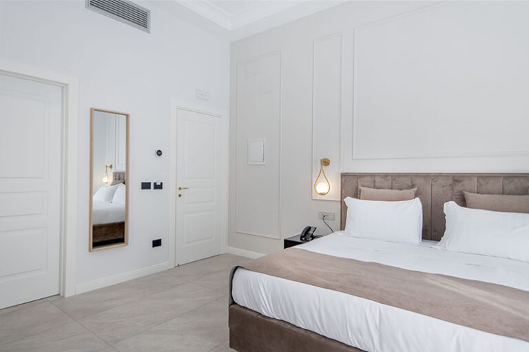 camera superior hotel odeon napoli